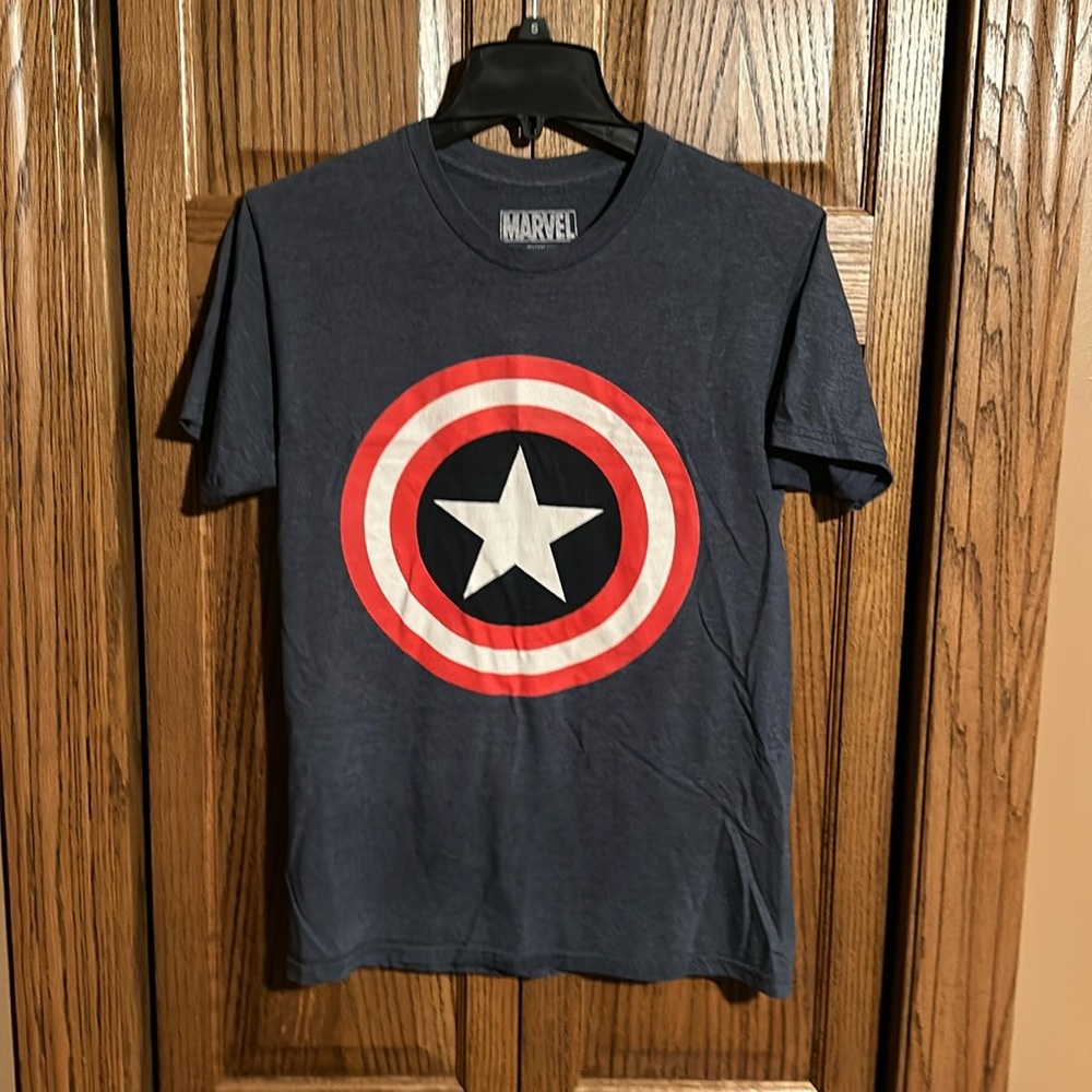 Marvel Men’s Blue Captain America T-Shirt - Small